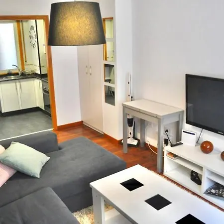 Curros Enriquez Rd, Centrico, Plaza Garage Apartmán *